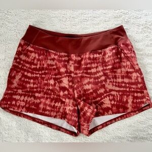 Under Armour Women's Burgundy Patterned Athletic Shorts Size XL